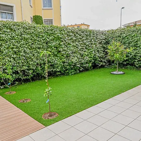 Apartment Beautiful With Garden Frejus